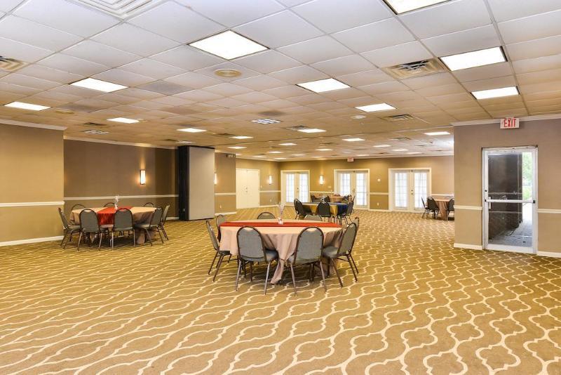 Four Points By Sheraton Брансуик Экстерьер фото