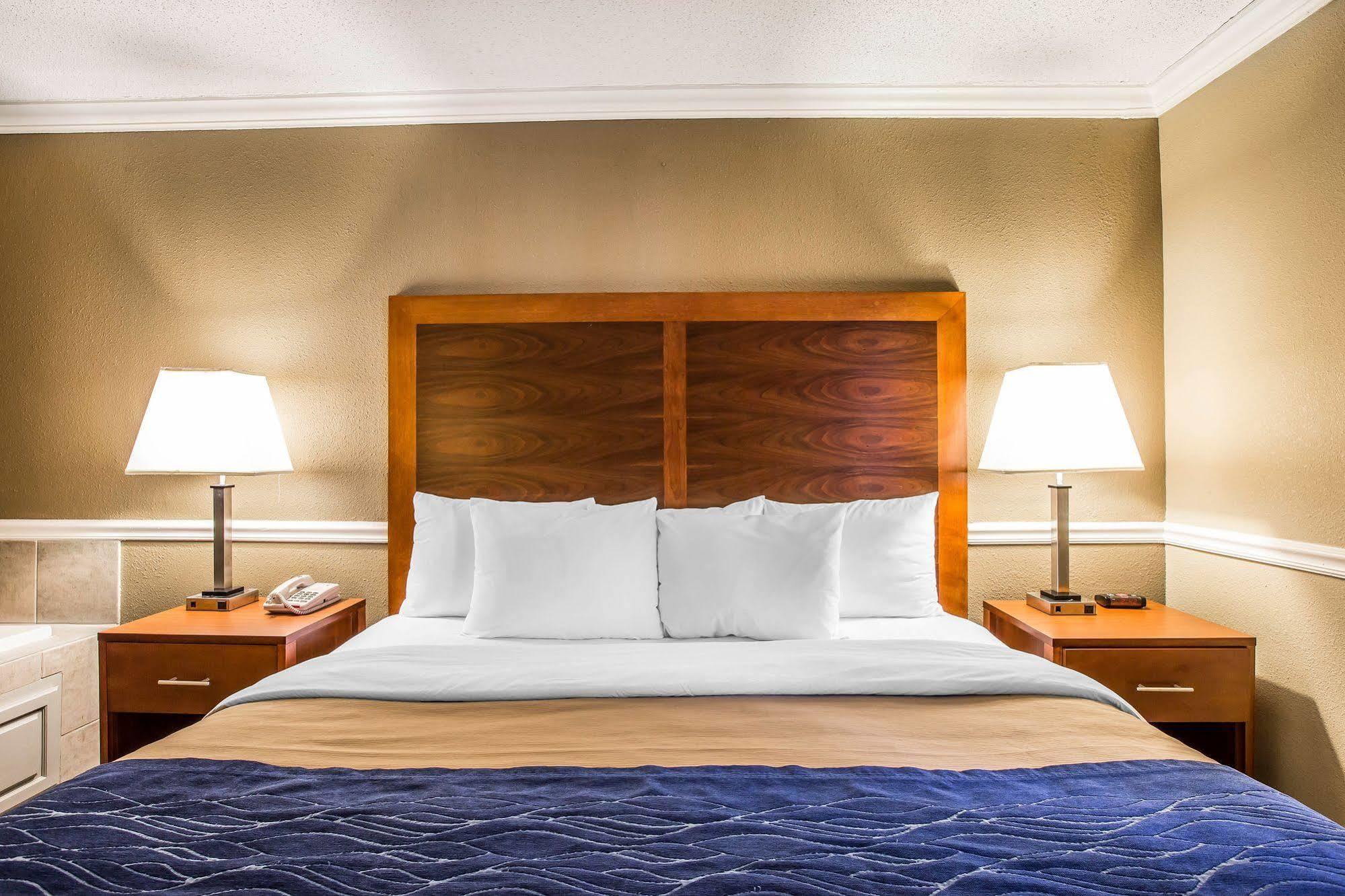 Four Points By Sheraton Брансуик Экстерьер фото
