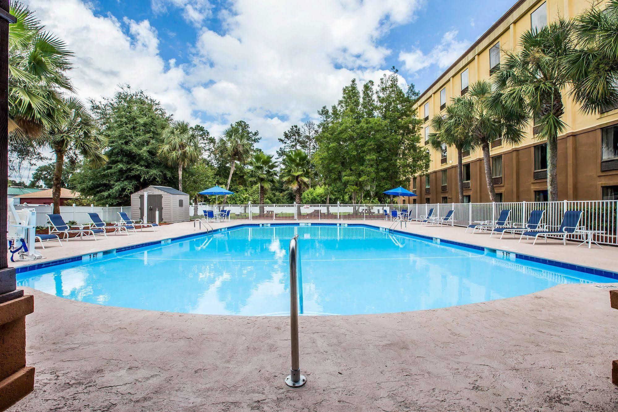 Four Points By Sheraton Брансуик Экстерьер фото